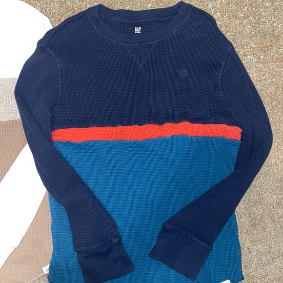 Lot of two gap waffle long sleeve shirts medium 8 - Picture 2 of 4